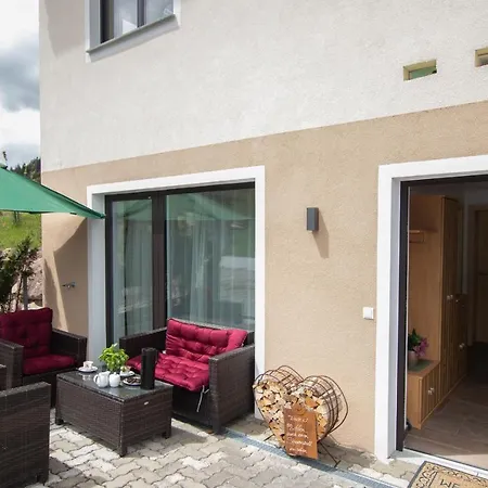 Cornelia's Ferienwohnung Wild518