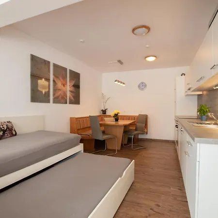 Cornelia's Ferienwohnung Wild518